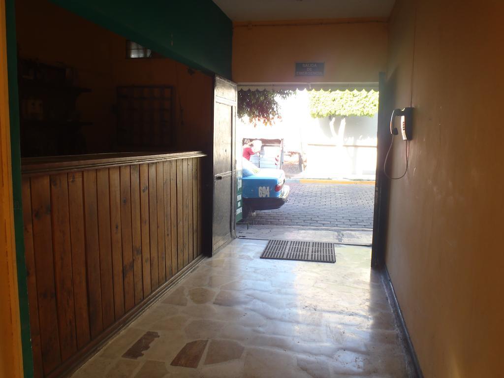 Hotel Casa De Huespedes Hidalgo Tehuacán エクステリア 写真